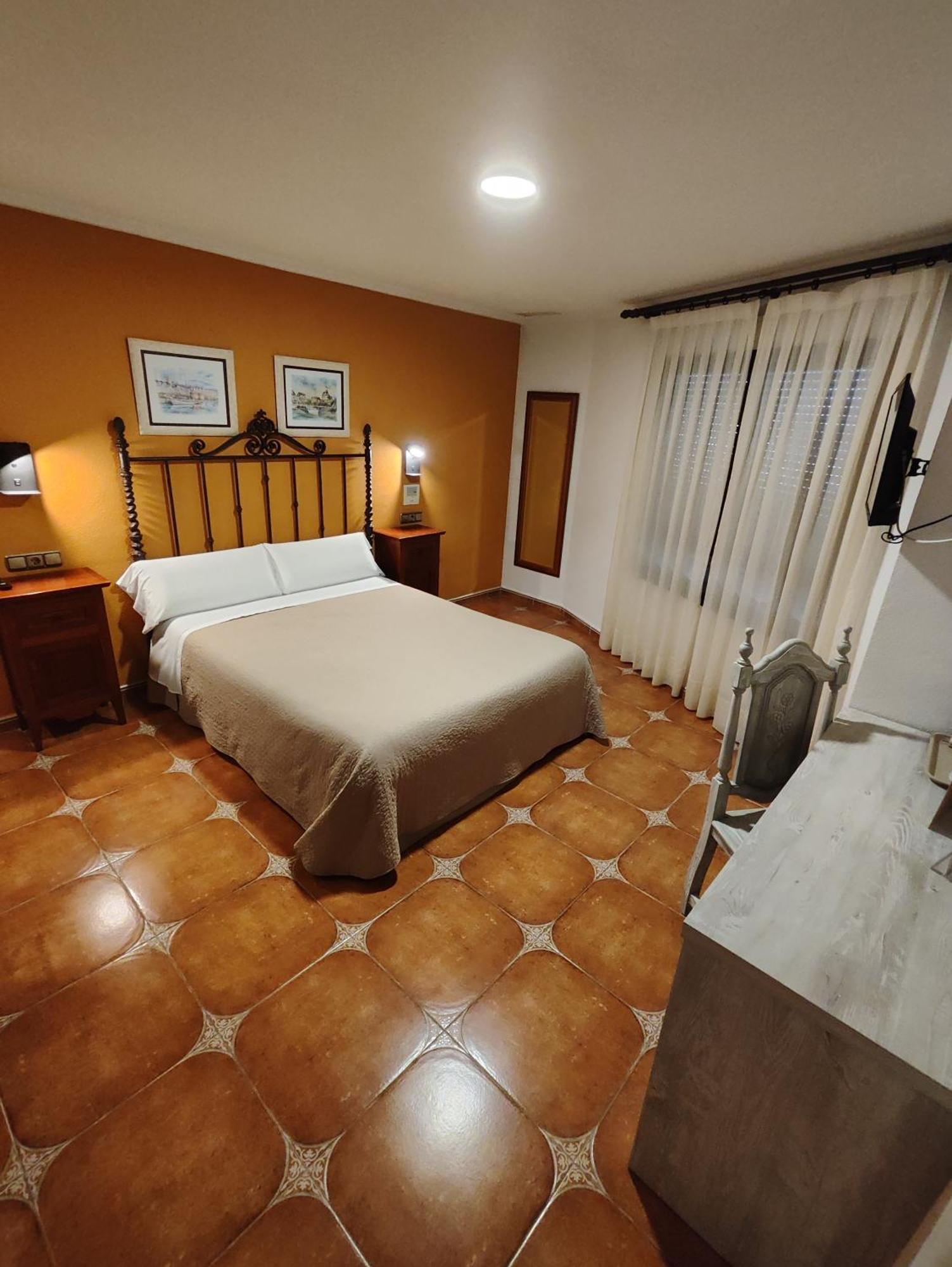 Hostal La Posada توريلانو المظهر الخارجي الصورة
