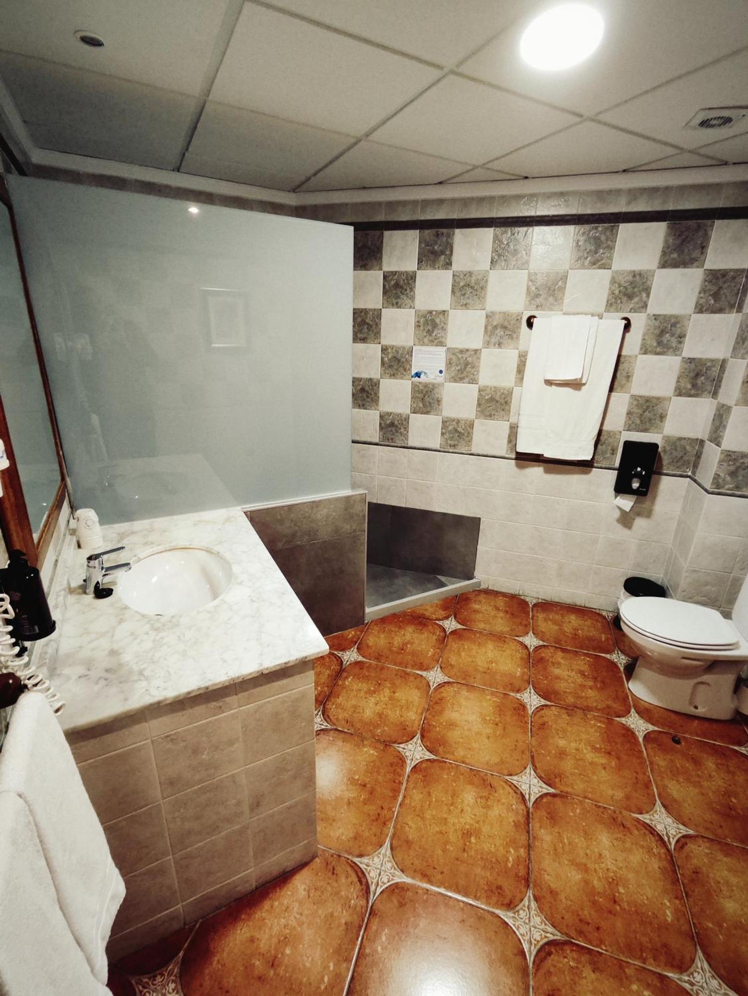 Hostal La Posada توريلانو المظهر الخارجي الصورة