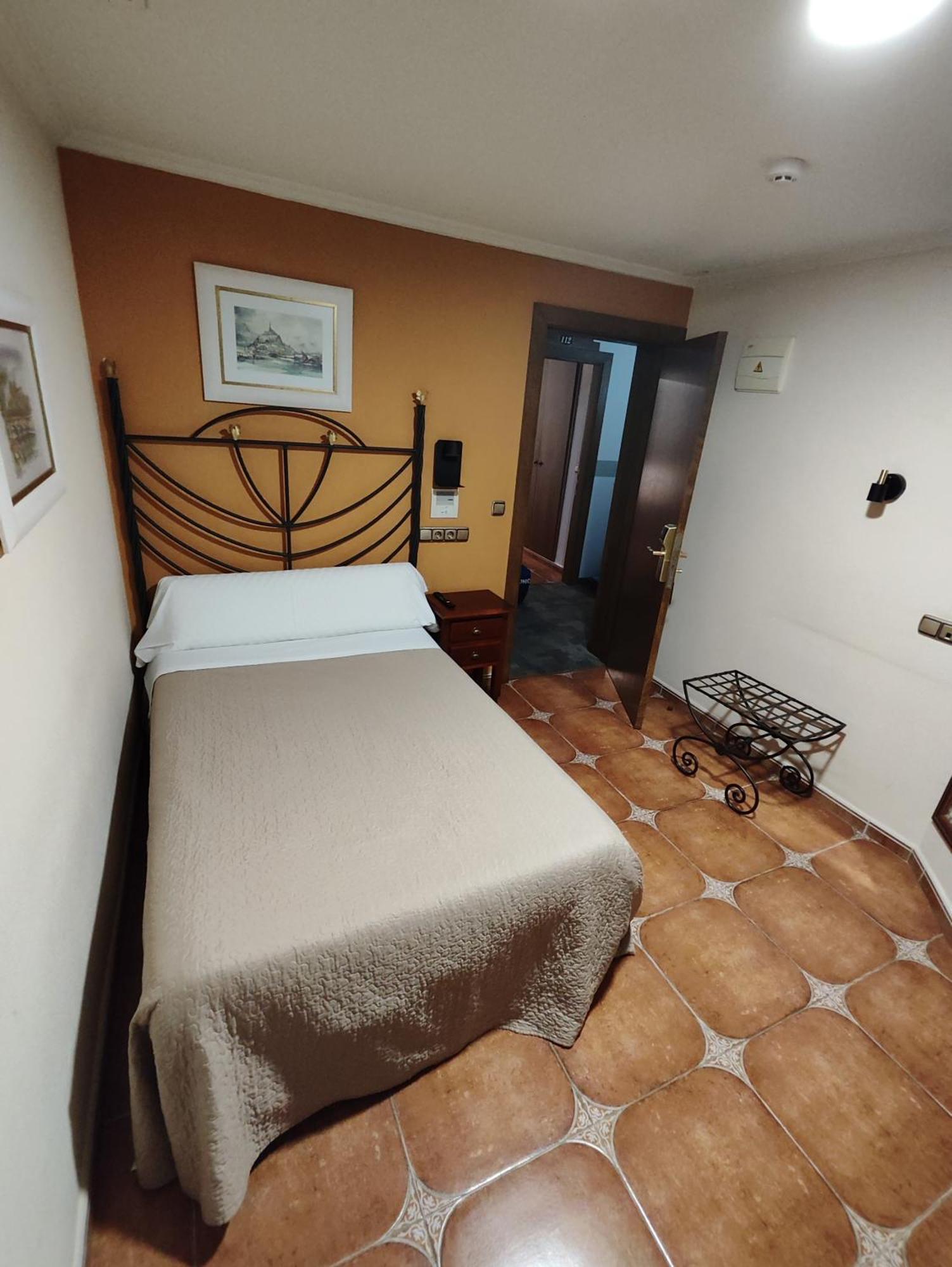 Hostal La Posada توريلانو المظهر الخارجي الصورة