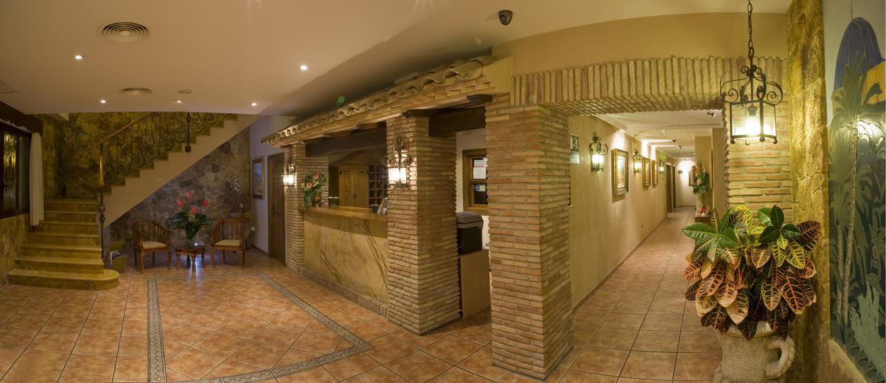 Hostal La Posada توريلانو المظهر الخارجي الصورة